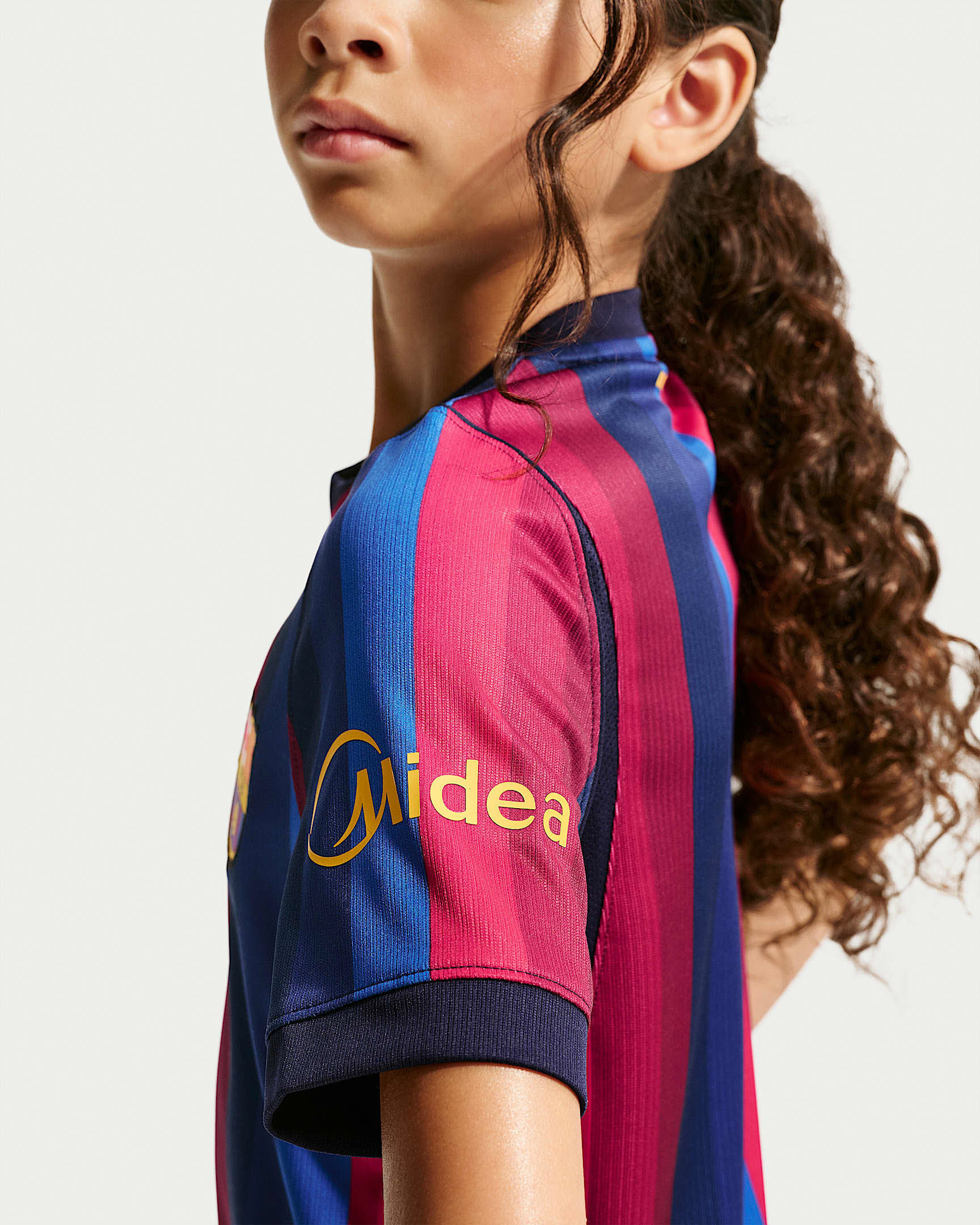 FC Barcelona 2026/27 Stadium Home Nike Dri-FIT Replika-Fußballtrikot (ältere Kinder)
