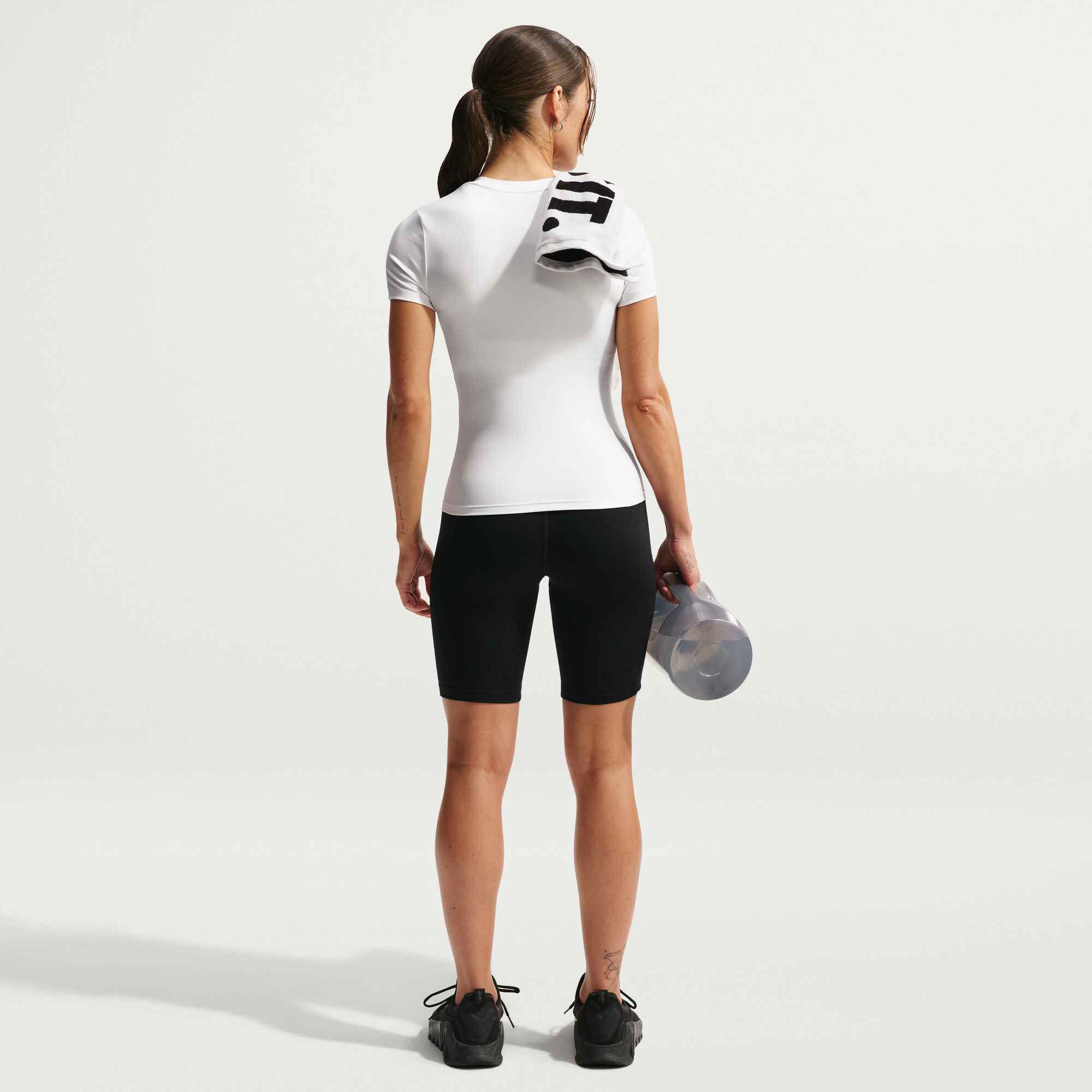 W NK ONE FITTED SS TOP