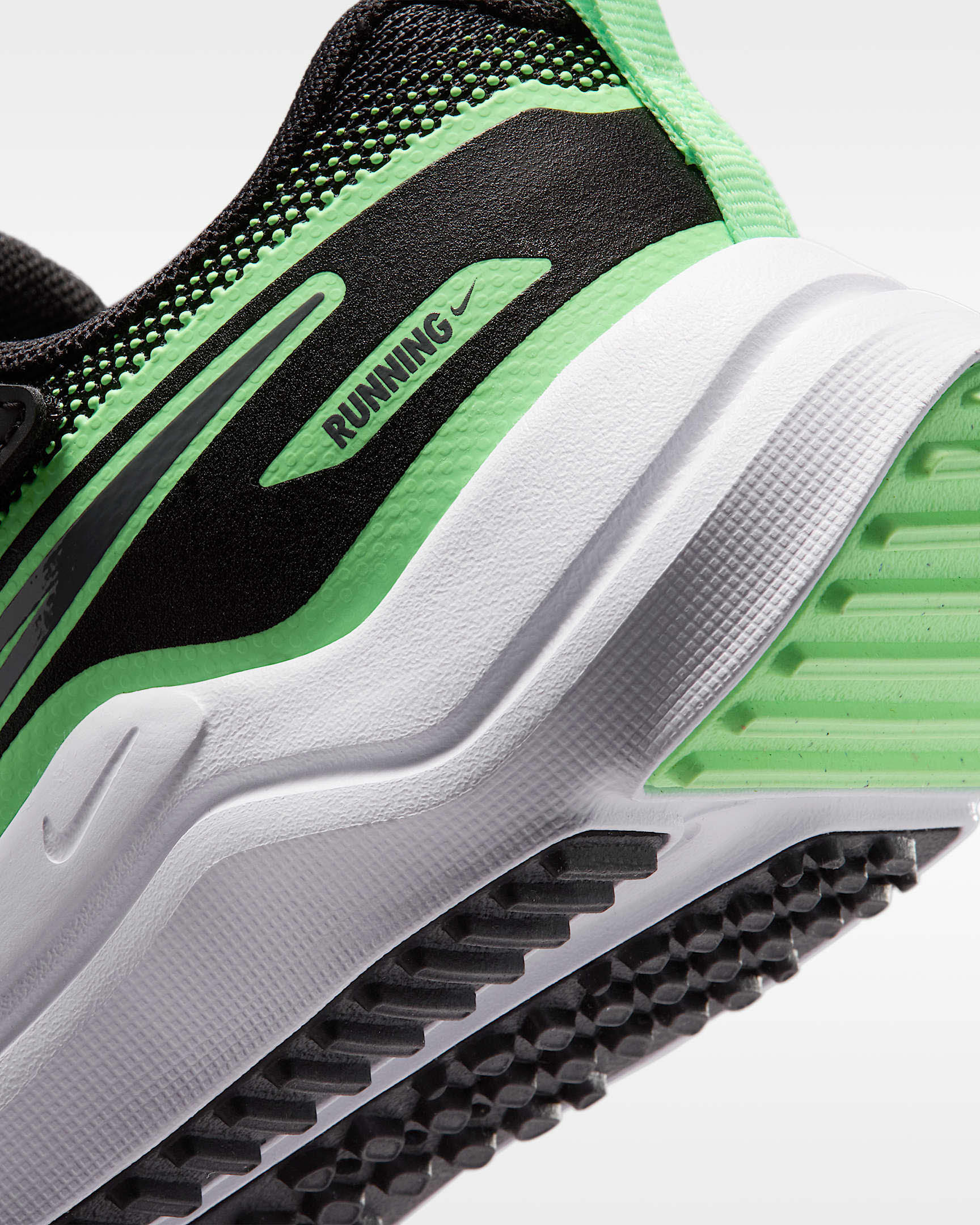 Nike Cosmic Runner Schuh (jüngere Kinder)