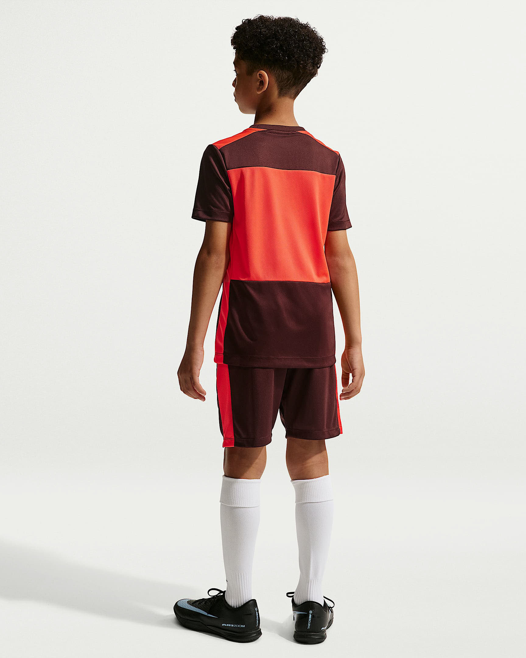 Nike Academy+ Dri-FIT Fußballshorts (ältere Kinder)