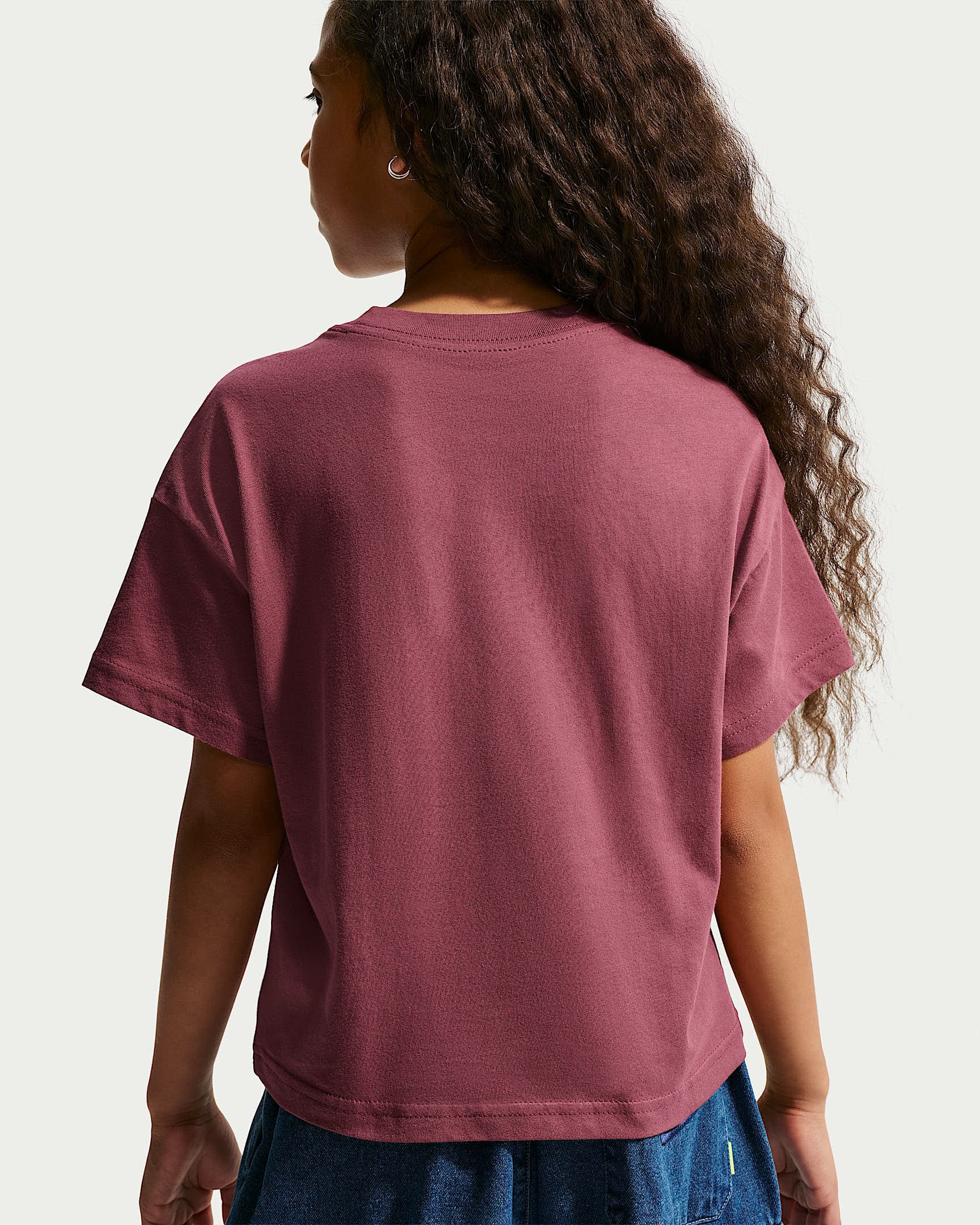 Nike Sportswear Essential T-Shirt für ältere Kinder (Mädchen)
