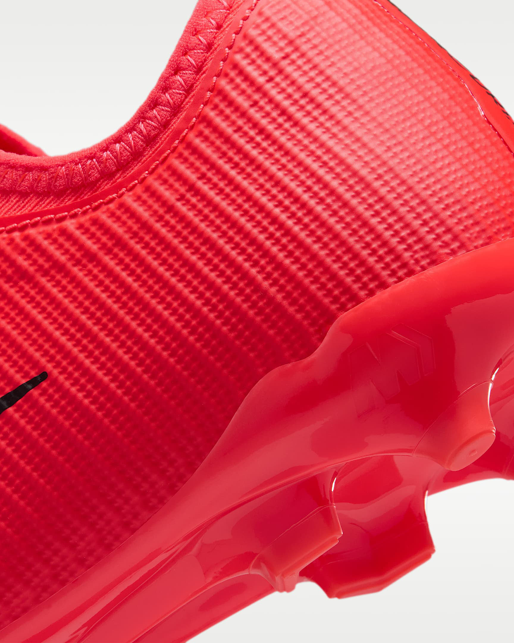 Nike Jr. Mercurial Vapor 17 Academy Low Top Fußballschuh für verschiedene Böden (ältere Kinder)