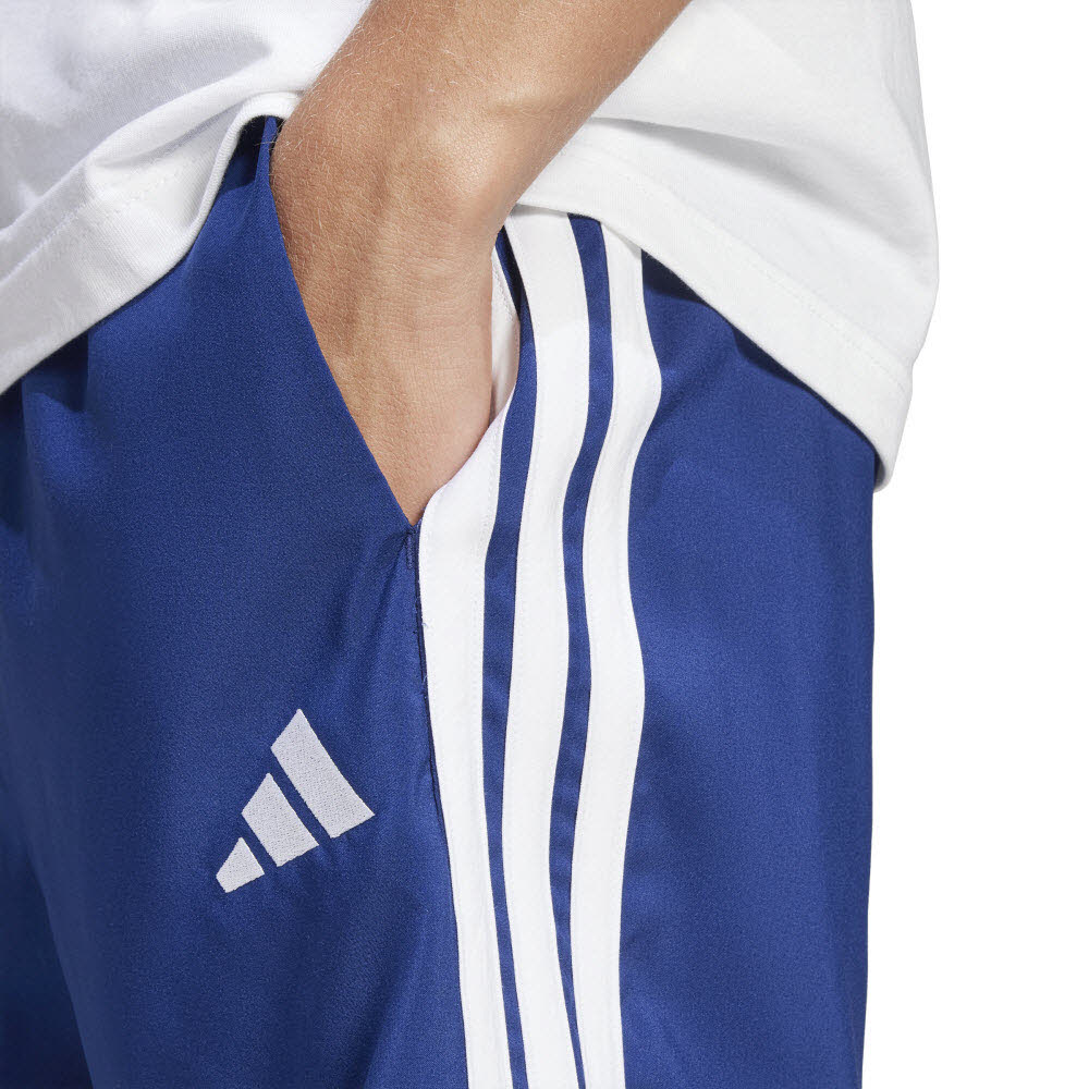 Adidas Essentials 3-Streifen Chelsea Shorts
