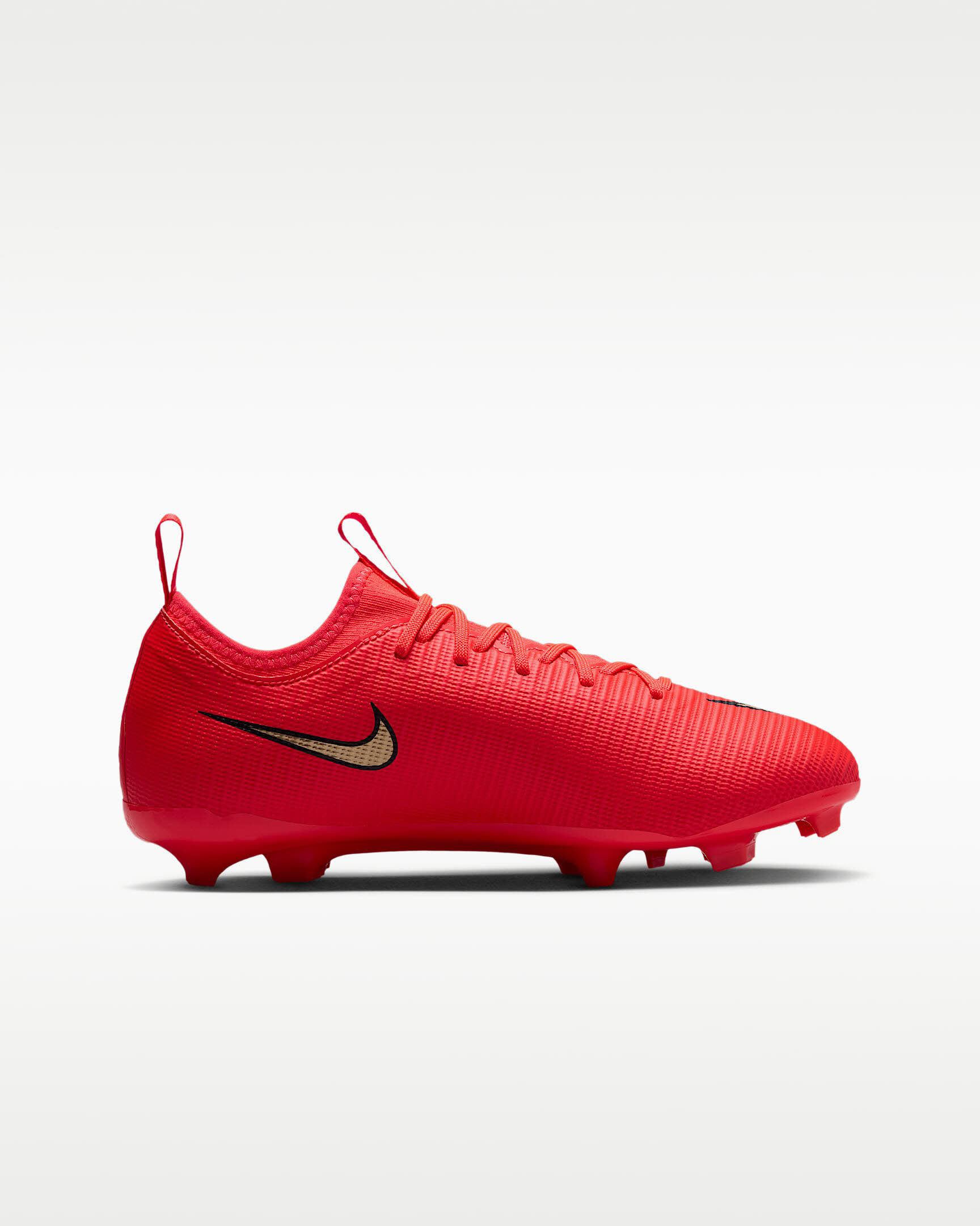 Nike Jr. Mercurial Vapor 17 Academy Low Top Fußballschuh für verschiedene Böden (ältere Kinder)