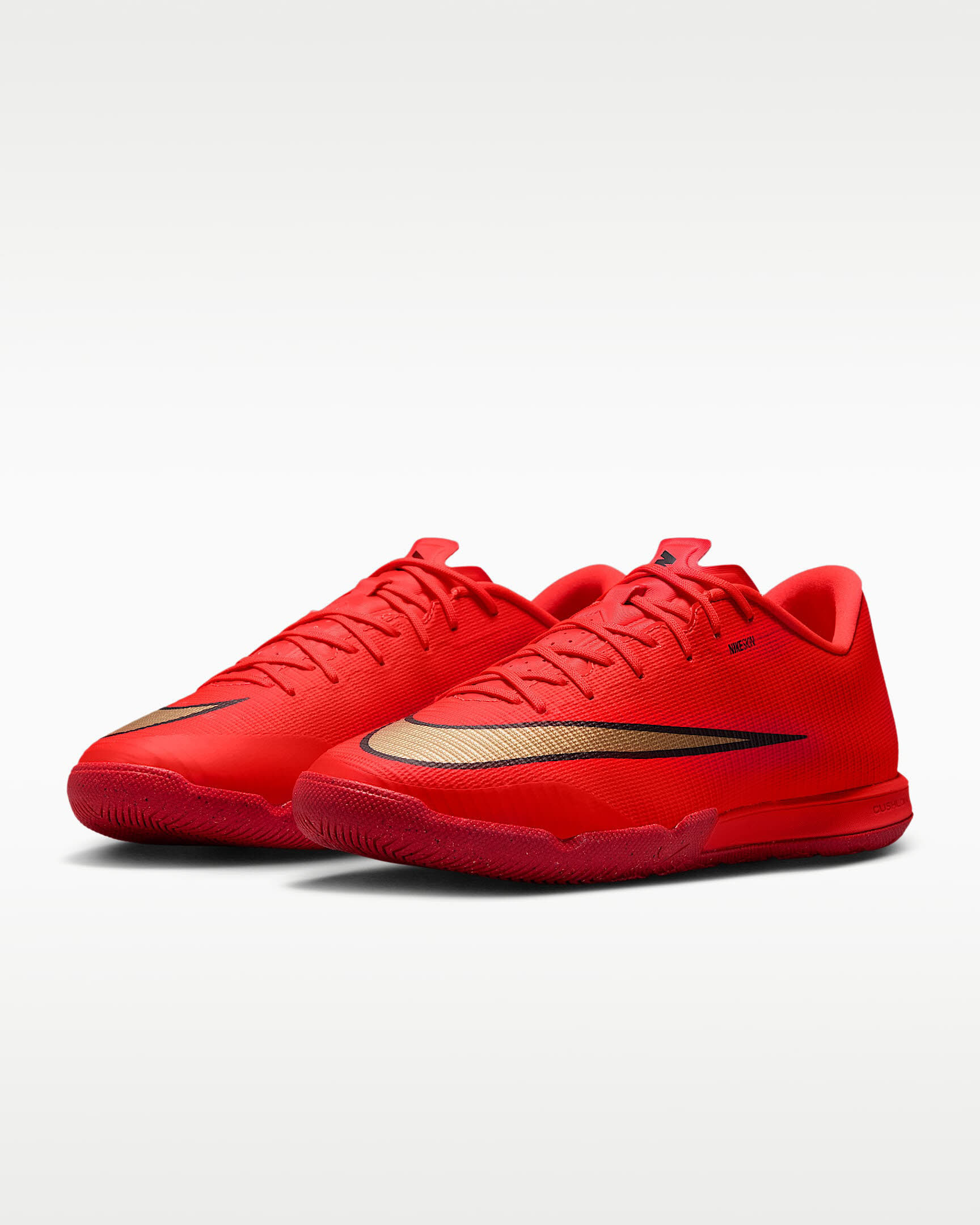 Nike Mercurial Vapor 17 Academy Low-Top-Fußballschuh für Hallen- und Hartplätze